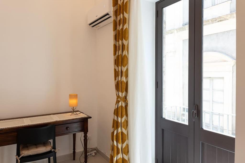 Collegiata Apartment - Catania Downtown Екстер'єр фото